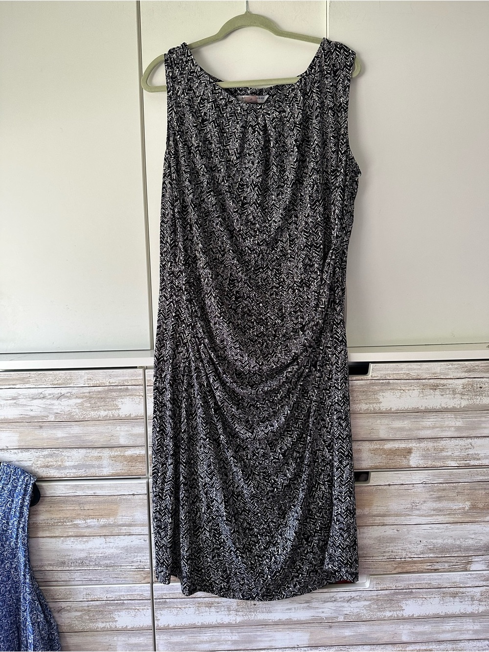 🖤 Peter Nygard Women Size 16 Ruched Sleeveless Dress
